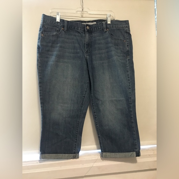 Old Navy Jeans - Picture 6 of 11